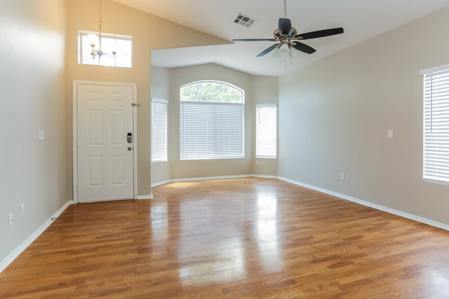 Building Photo - 1544 Gaber Ct