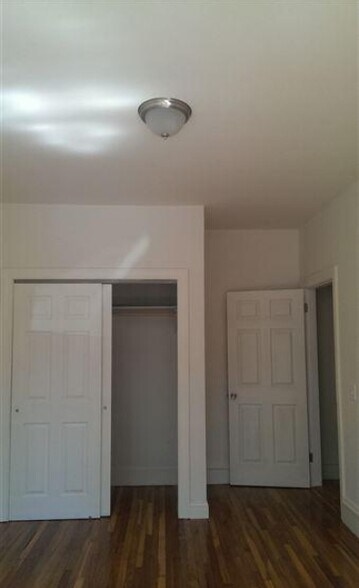 Building Photo - 226 Gano St