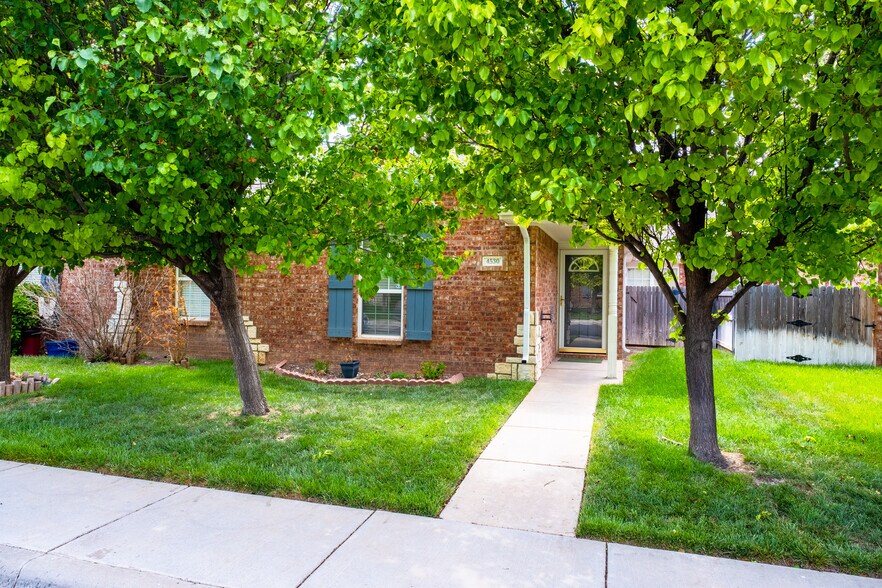 Front of home - 4530 Steffi Ct