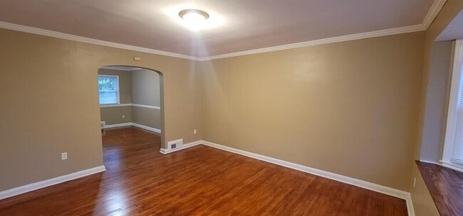 Building Photo - 5928 Hillen Rd