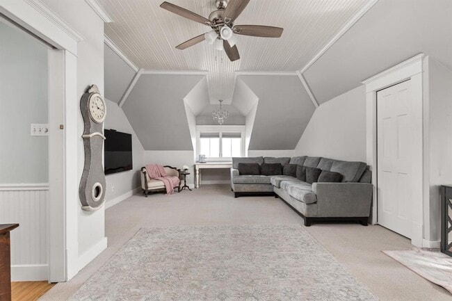 Building Photo - 201 Ramona St