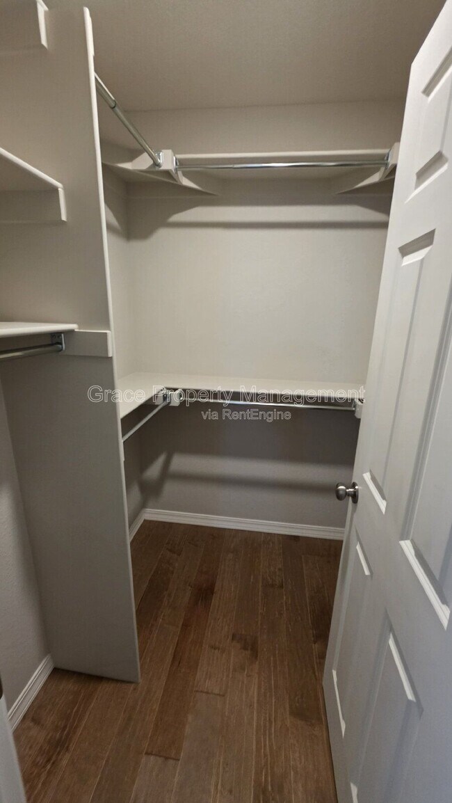 Building Photo - 10243 Yampa Ct