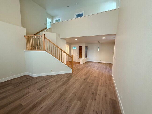 Building Photo - 3056 Alpine Creek Rd