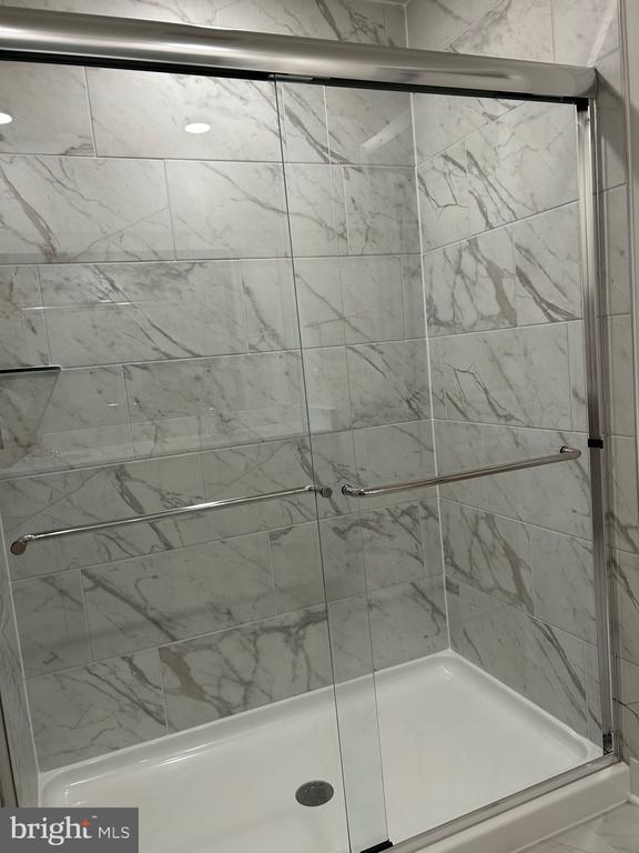 Building Photo - 140 Wappinger Ter