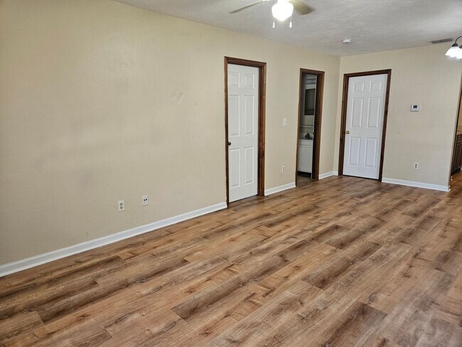 Building Photo - 3884 Osprey Cir