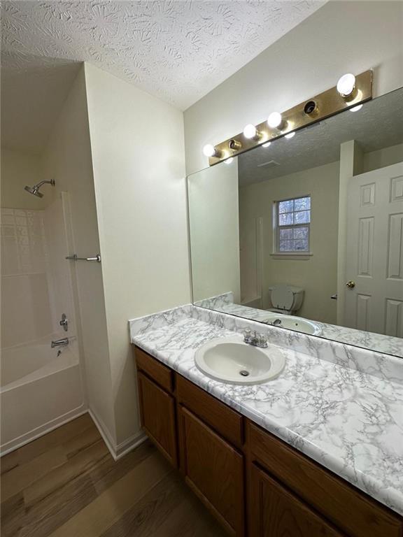 Building Photo - 2633 Barndale Dr