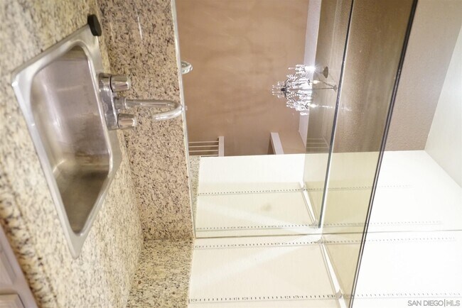 Building Photo - 3994 La Jolla Village Dr