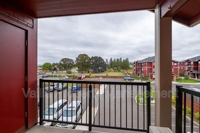 Building Photo - 13001 S Crompton Lane