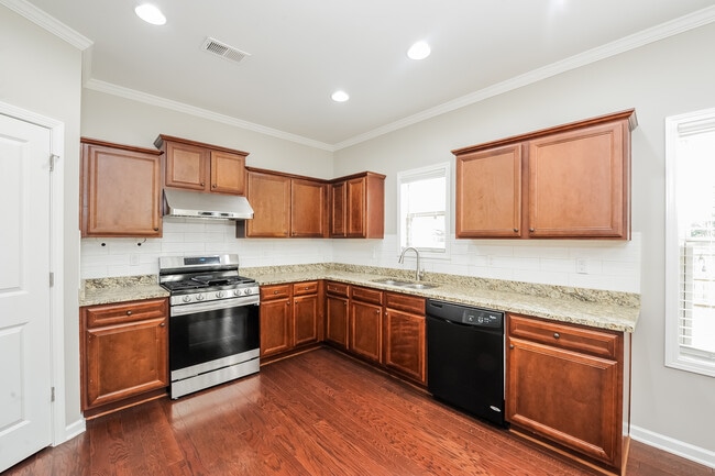 Building Photo - 4155 Pearhaven Ln