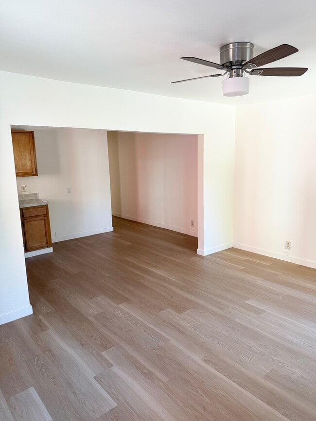 Building Photo - 2110 Glendale Blvd