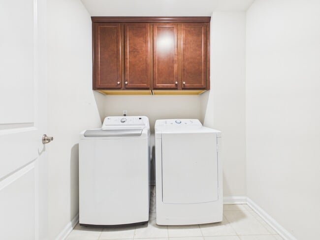 Building Photo - 7274 Waterwheel St SW