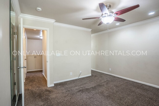Building Photo - 12824 S Timber Run Dr