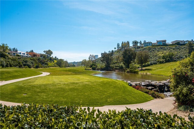 Building Photo - 5 Rue Fontainebleau