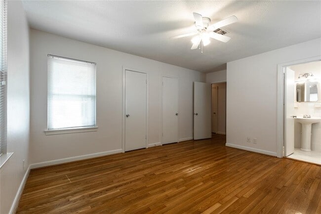 Building Photo - 3026 Prescott St