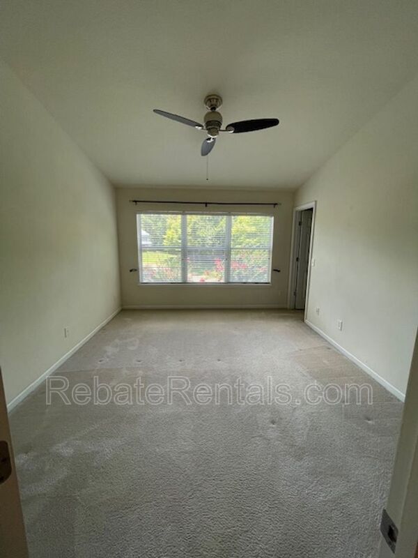 Building Photo - 13475 Stone Pond Dr