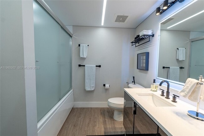 Building Photo - 19501 W Country Club Dr