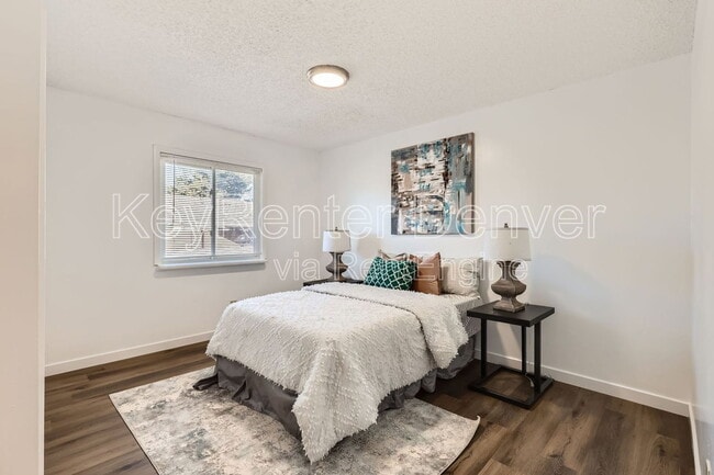 Building Photo - 969 S Miller Way