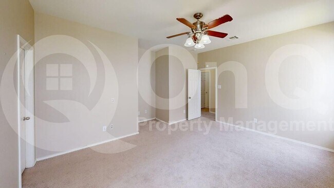 Building Photo - 10301 Waterbury Dr