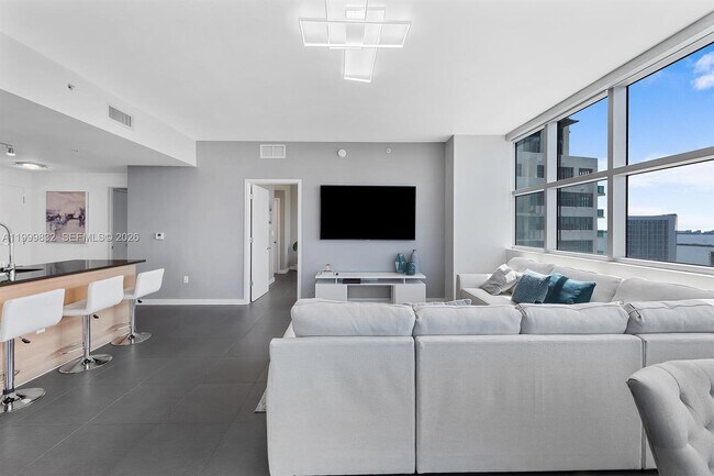 Building Photo - 3301 NE 1st Ave