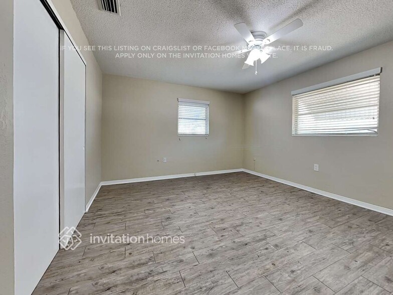 Building Photo - 1744 Bentley St