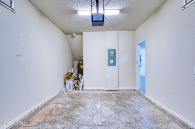 Building Photo - 7019 Coldwater Dr
