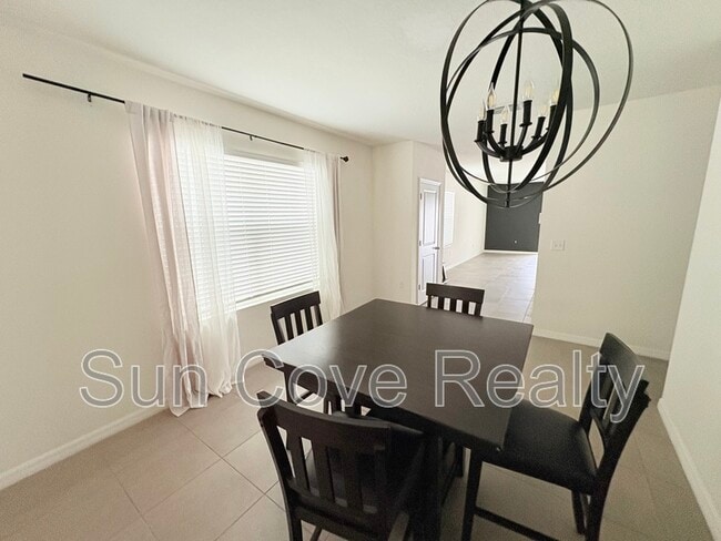 Building Photo - 3180 Suncoast Plains Dr