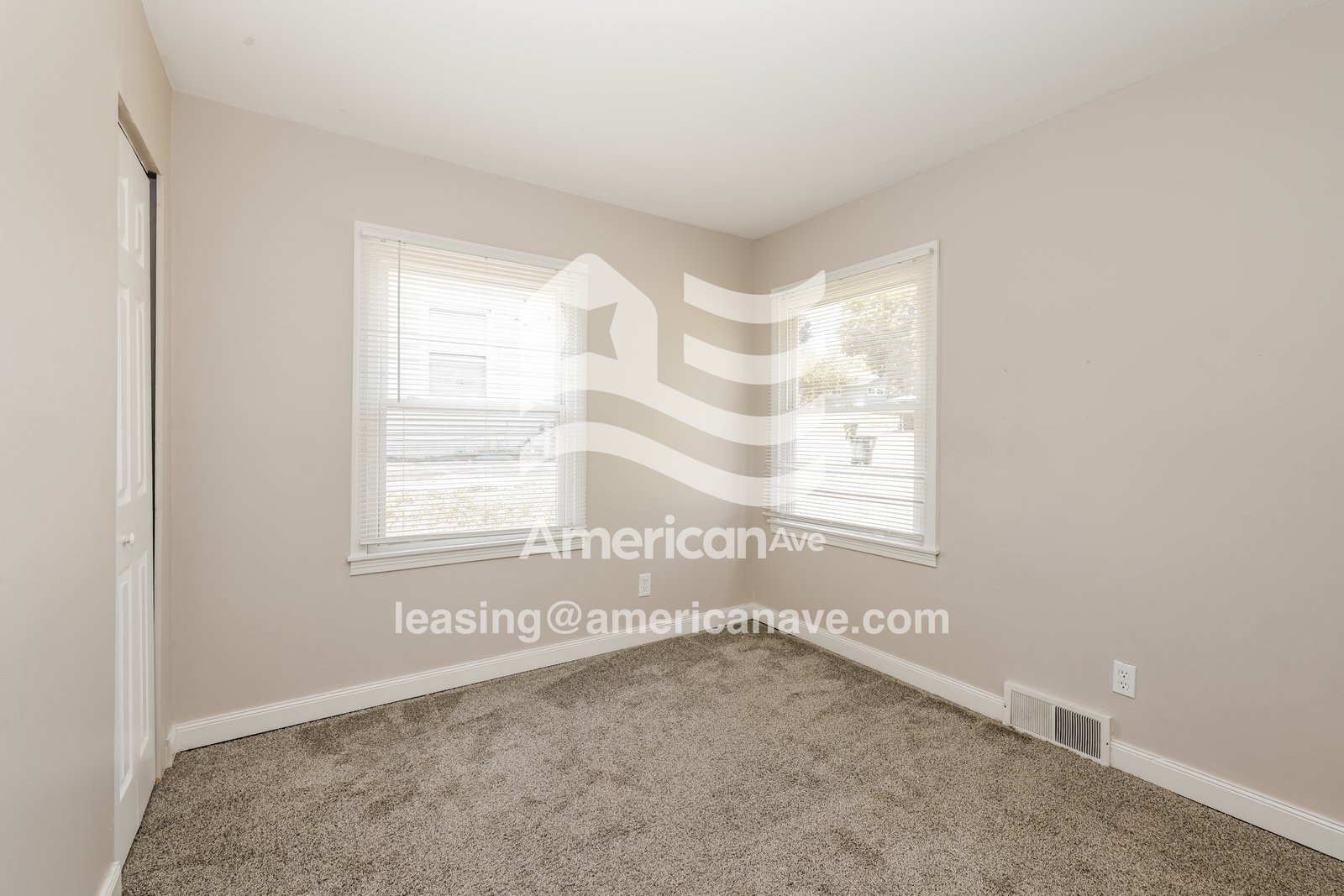 Building Photo - 4764 Burkhardt Ave