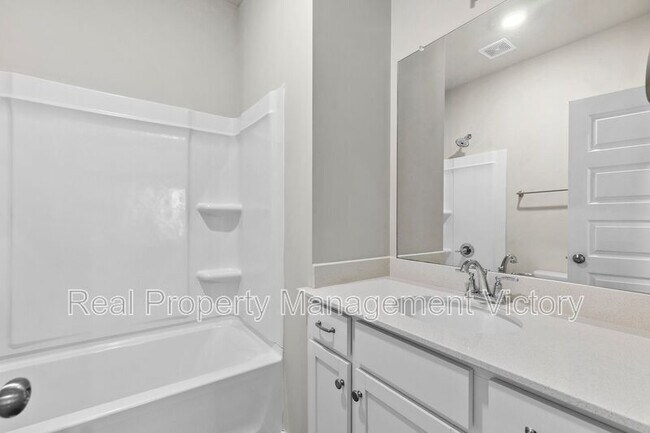 Building Photo - 275 Avalon Wy