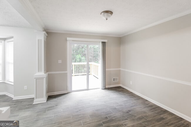 Building Photo - 145 Cardell Farms Rd