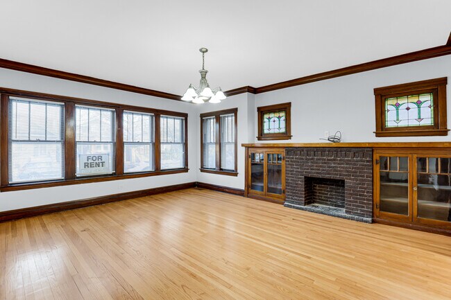 Building Photo - 4218 N Monitor Ave