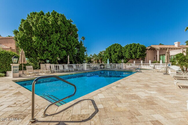 Building Photo - 10113 E Topaz Dr