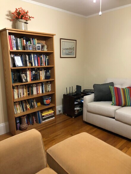 Building Photo - 224 Albion St