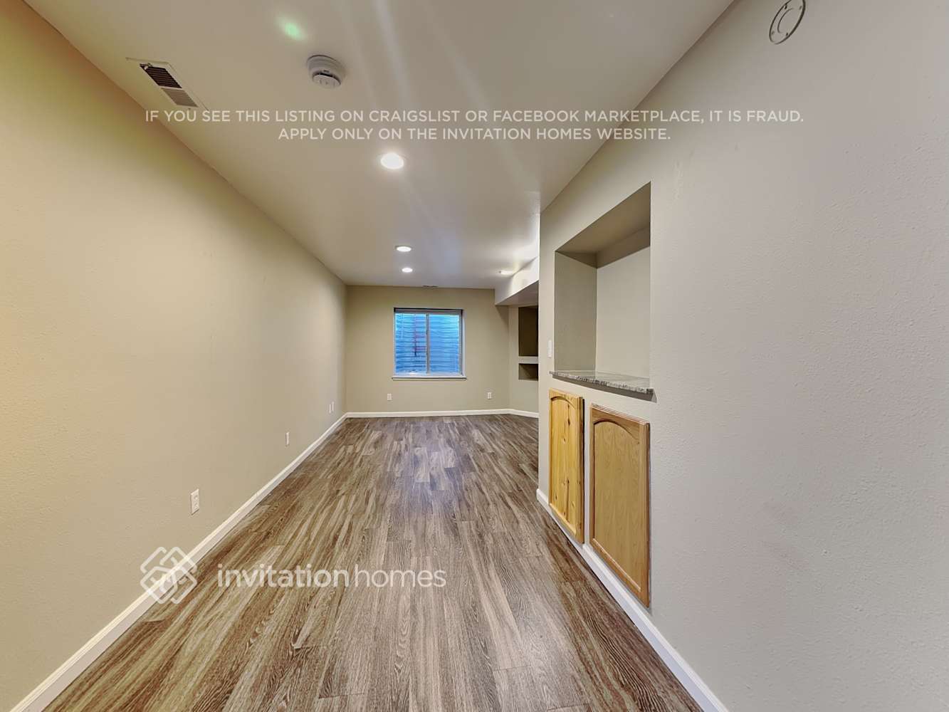 Building Photo - 4981 N Silverlace Dr