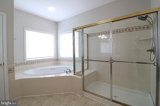 Building Photo - 22078 Vantage Pointe Pl