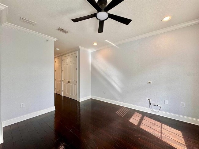 Building Photo - 2218 Soho Bay Ct