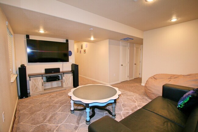 Building Photo - Stunning Two Story Home Available in Peyton!