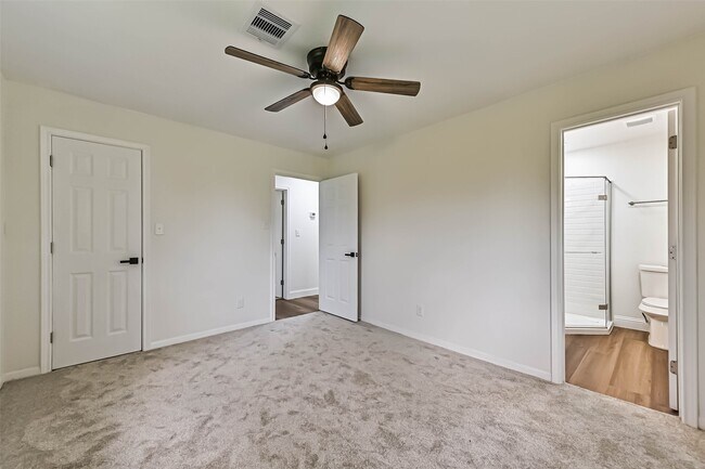 Building Photo - 229 Burkett St