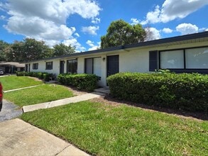 Building Photo - 605 Northlake Blvd