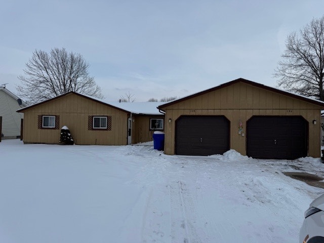 Building Photo - 198 Parklane Dr