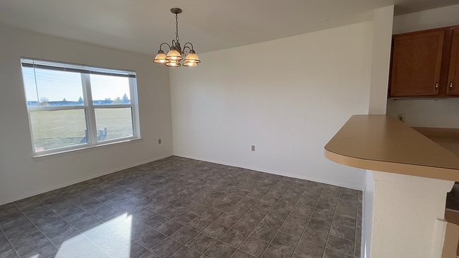 Building Photo - 1281 Dakota Dr