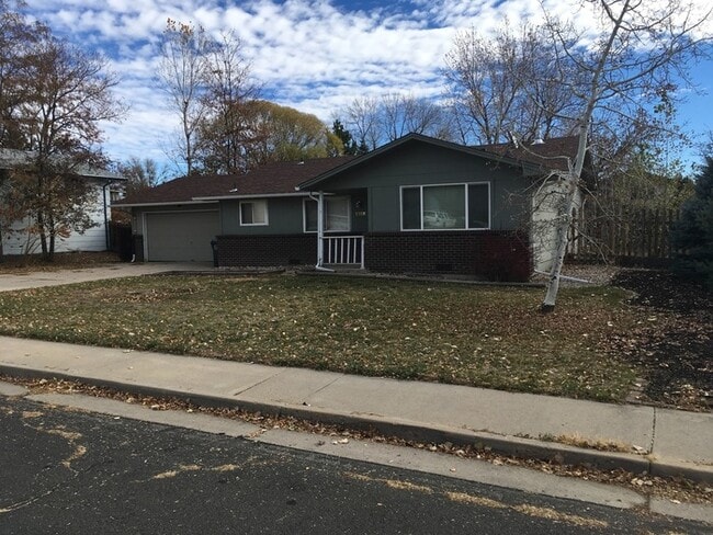 Primary Photo - 3 Bed, 2 Bath, 2 Car Garage Home in South Loveland