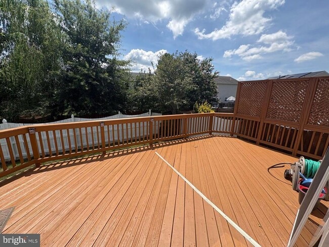 Building Photo - 8 Vargas Ct