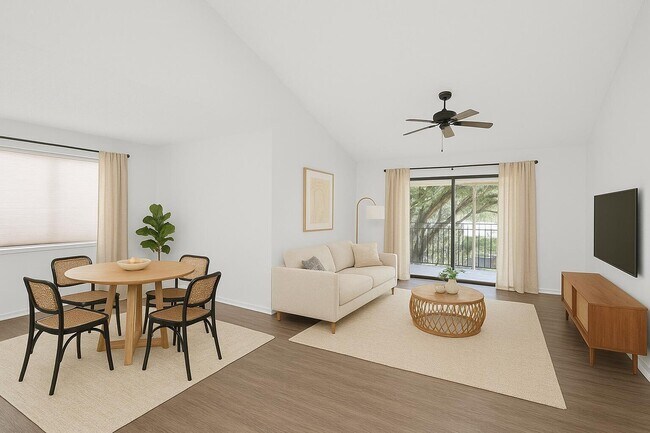 Building Photo - 5530 Coach House Cir