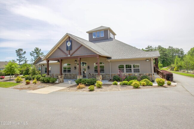 Building Photo - 88 Kensington Dr