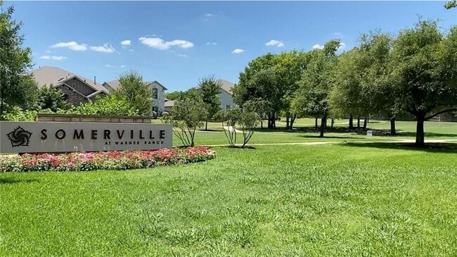 Building Photo - 1825 Bonham Ln