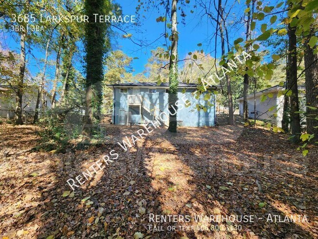 Building Photo - &quot;Modern Elegance Meets Comfort: Your ...