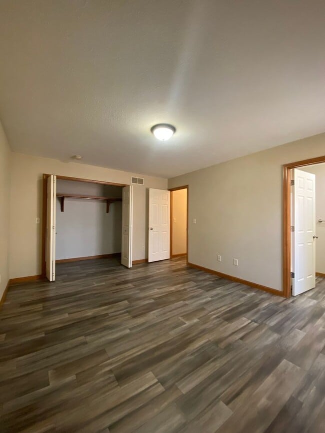 Building Photo - 3 Bedroom Home in Jimtown Schools!