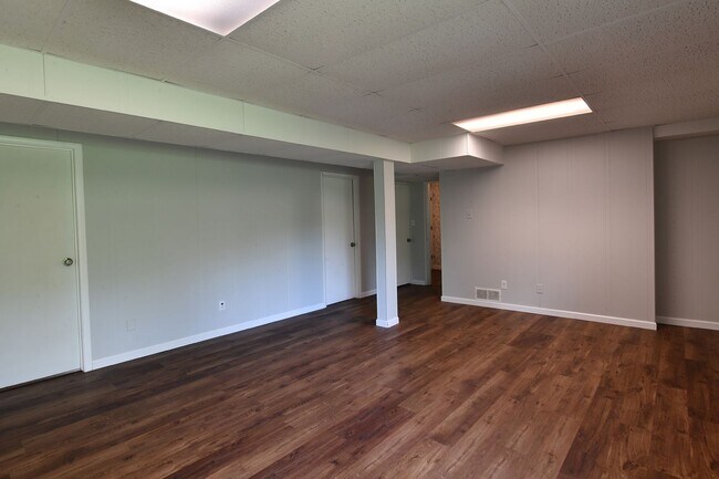 Building Photo - 2706 Christy Ave