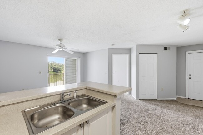 Building Photo - 1229 Bermuda Lakes Ln