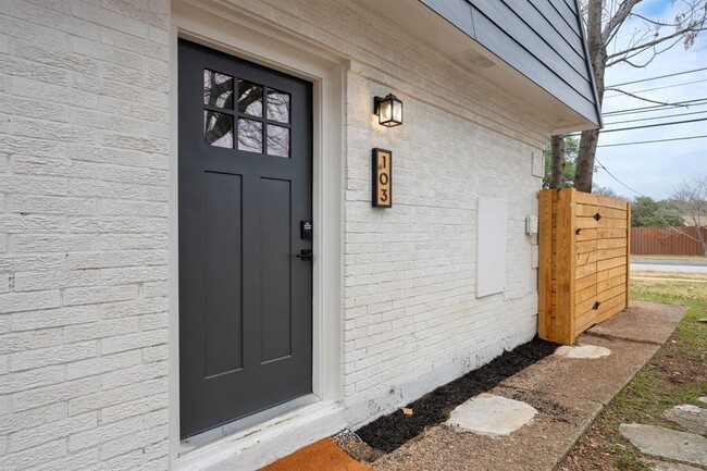 Building Photo - 4908 West Gate Blvd